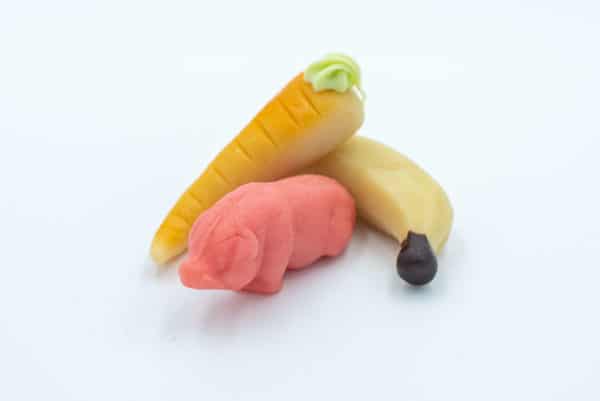 Sinterklaas – Fruit, wortel, varkentje in marsepein – 105 g